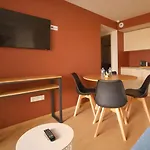 Kaliope מלון דירות 4*